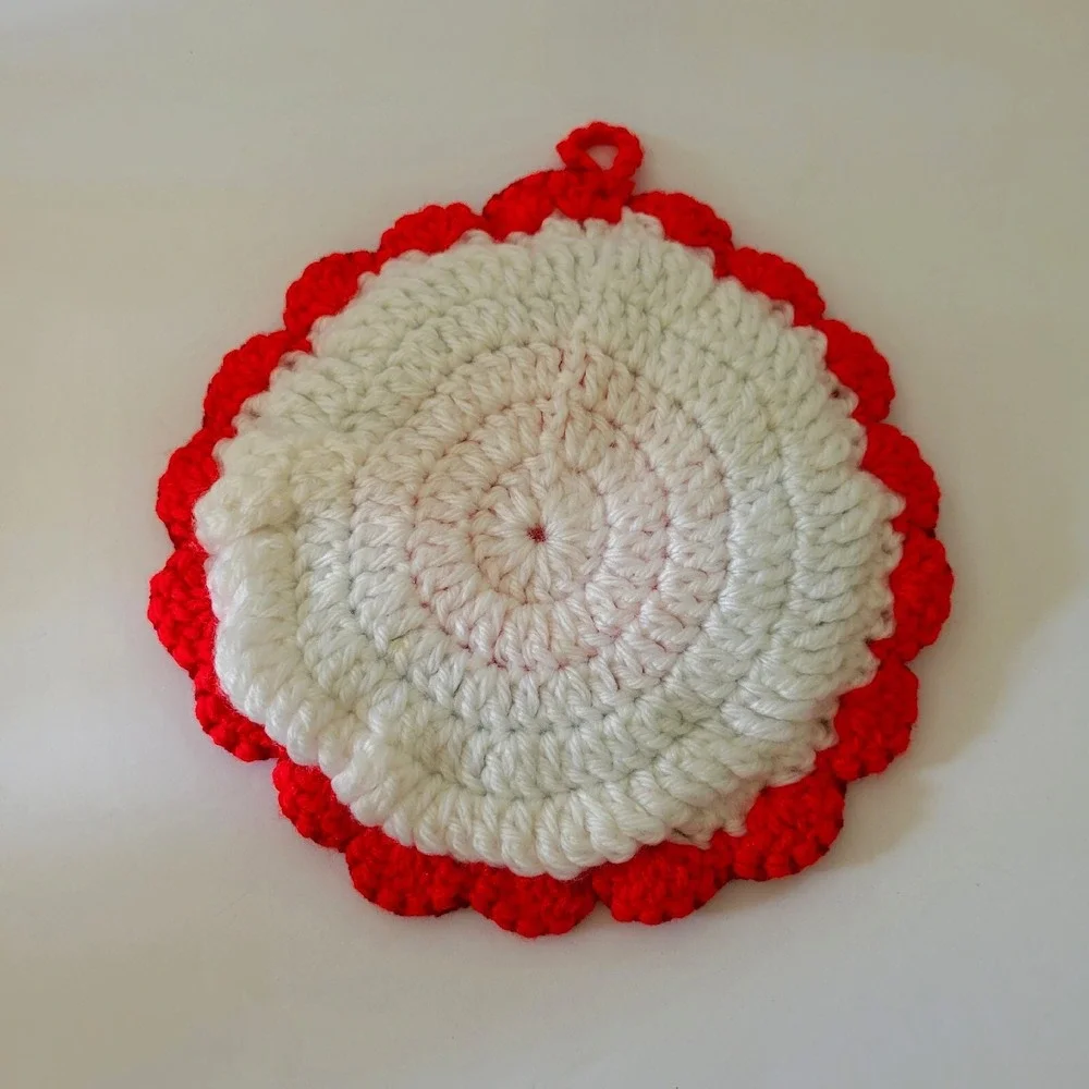 Handmade Crochet Trivet Hot Pad Red White Green Christmas Holiday Wall Decor